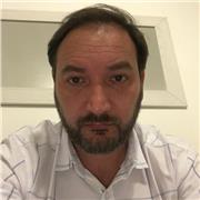 Docente capacitado para educar y apoyar el proceso educativo de niños y adolescente con más de 1o años de servicio